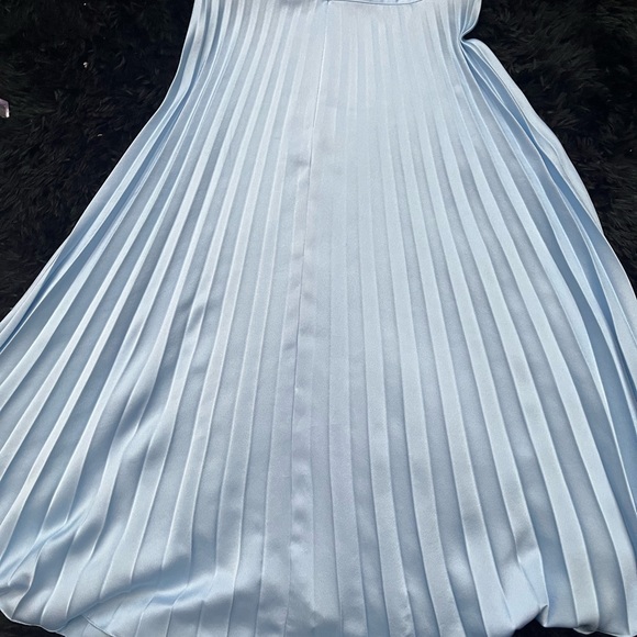 Baby blue zara midi skirt - Picture 3 of 3